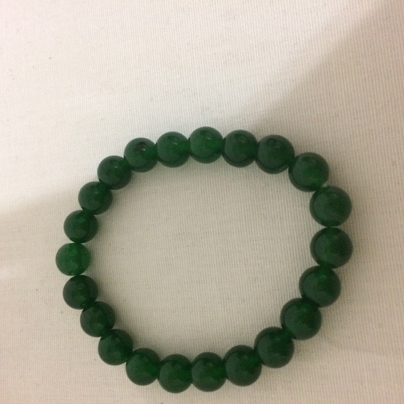 Jewelry - Women's Green Agate Stone Stretch Bracelet